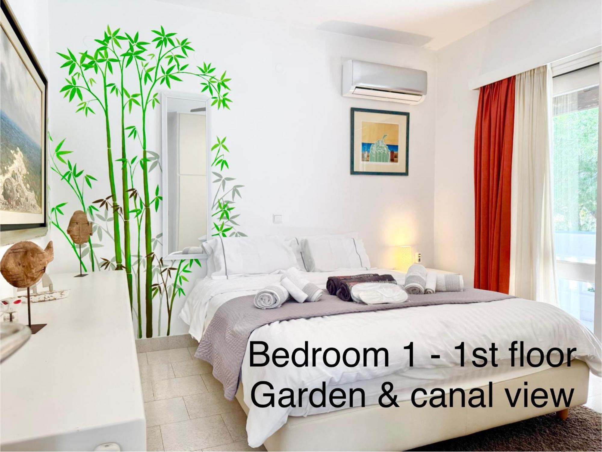 Villasonboard Dock Villa 3 Bed, 3 Bath, Canal, Greek Venice Porto Hydra Plépi 외부 사진